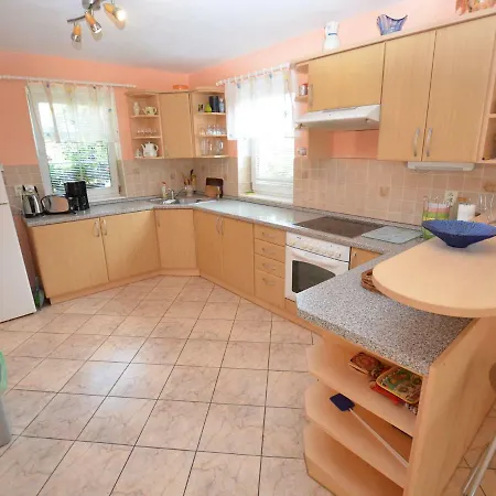 Holiday home Comfortable Detached House With Large Garden