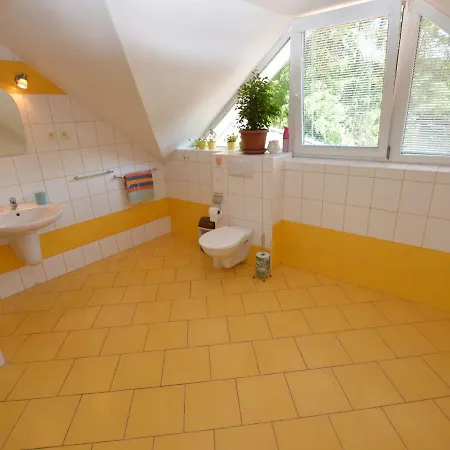 Comfortable Detached House With Large Garden * Klokoci